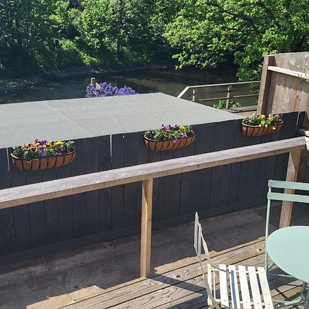 Ty Taf 2 Bed Cottage With Deck & Easy Transport Links 卡迪夫 外观 照片